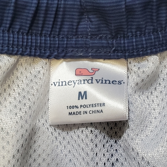 Vineyard Vines Swim Trunks Board Shortd - Picture 2 of 6